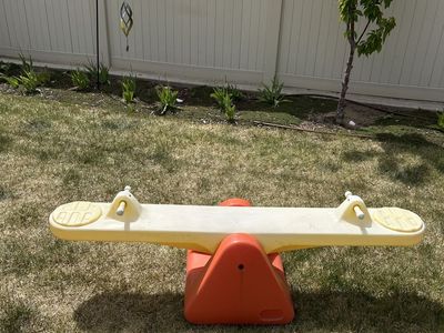 Teeter-Totter See-Saw