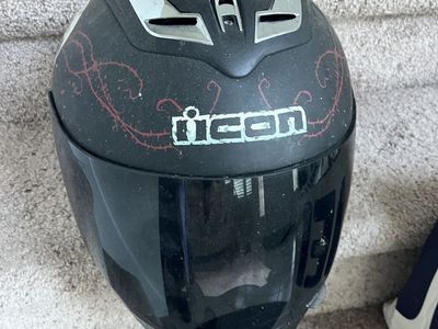 Motorbike Icon Helmet