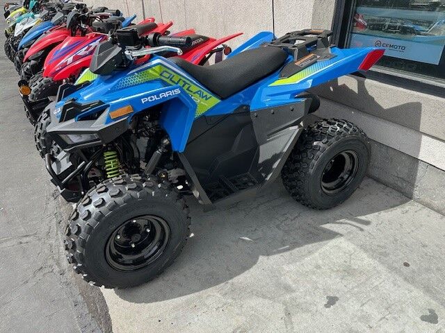 2025 Polaris OUTLAW 70 EFI - VELOCITY BLUE / F. FUSCIA