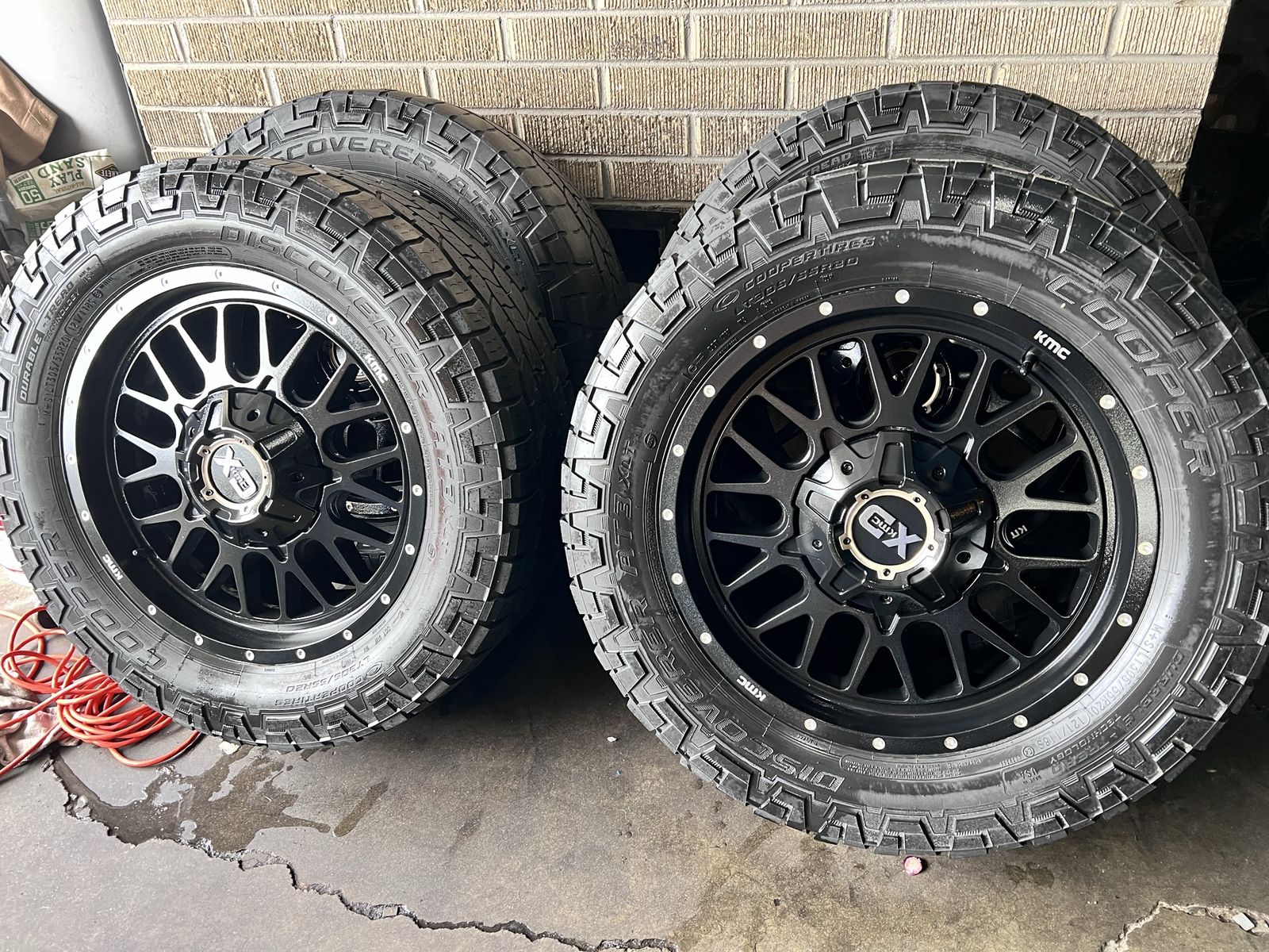 20x9 XD Wheels And Tires  6x5.5 And 6x135 On 33s
