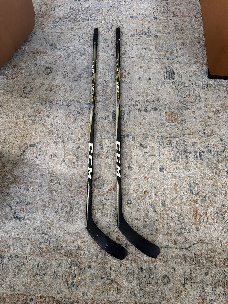 (2) CCM Tacks 3092
