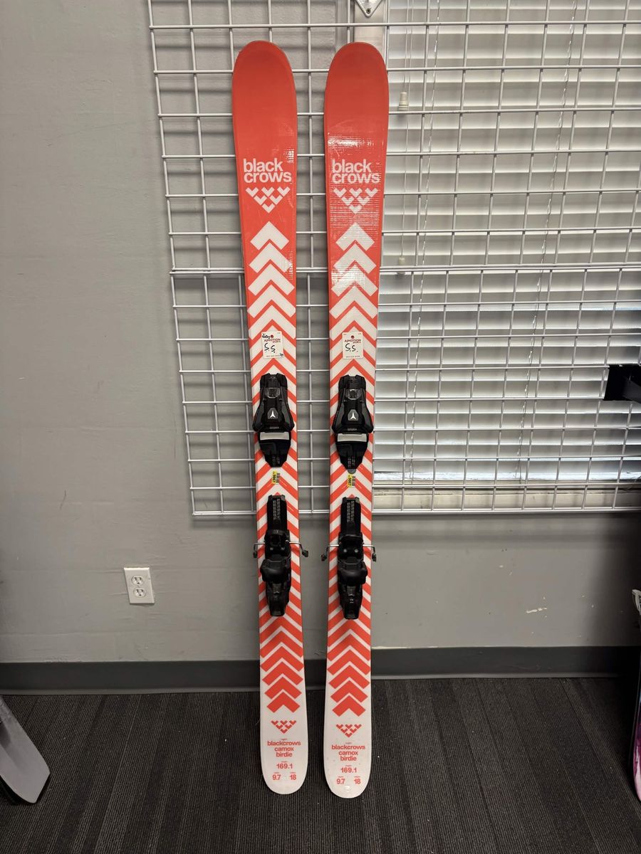 Black Crows Camox Birdie 169cm Skis w/ Atomic Strive 13 GW Demo Binding - Lightly Used 2026