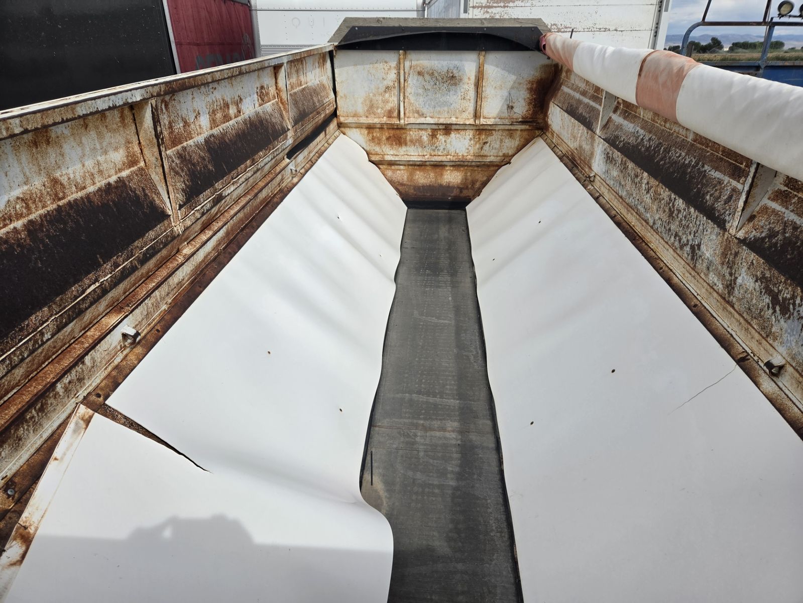 Main image 6