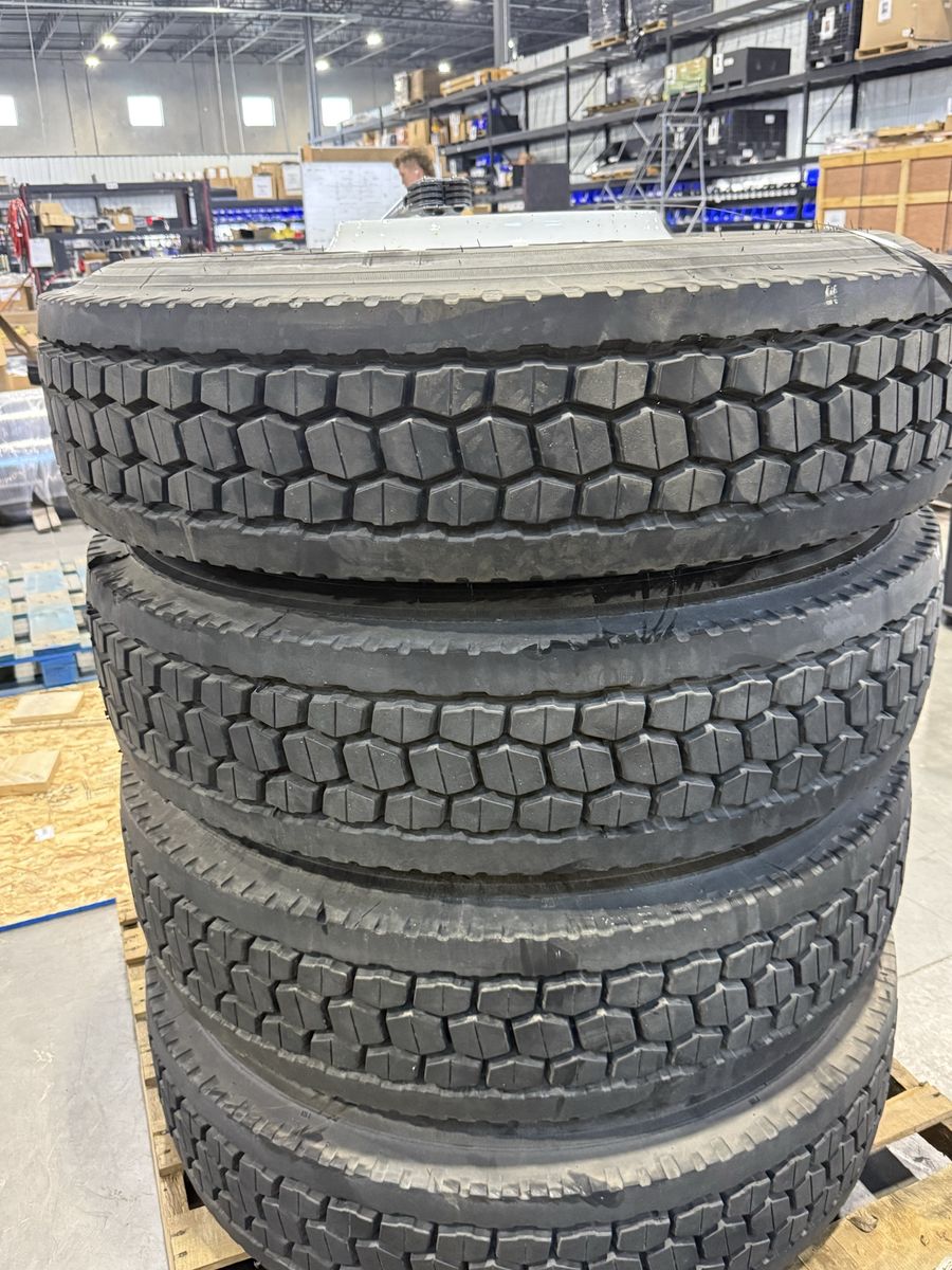 Set of 4 Wheels & Tires for Drive Axle