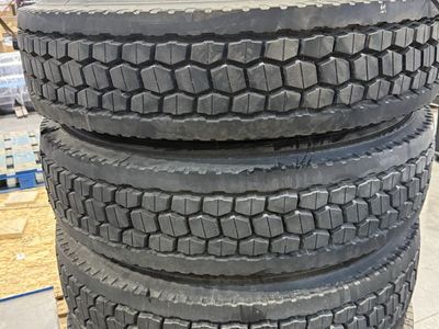 Set of 4 Wheels & Tires for Drive Axle