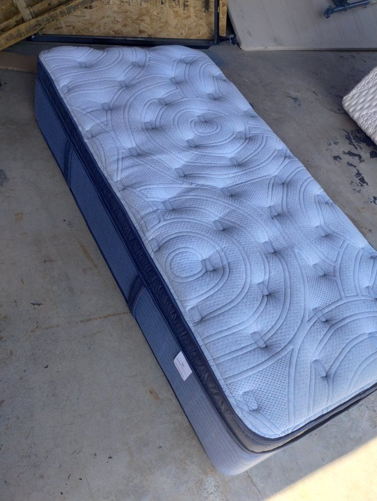 Serta perfectsleeper twin mattress