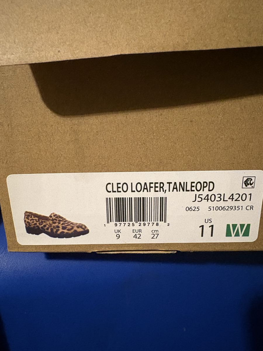 Vionic Woman Cleo Loafers I Have a Size 11 W &12 W