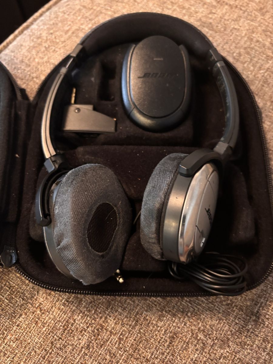 Bose Quiet Comfort 3 Acoustic Noise Canceling Head