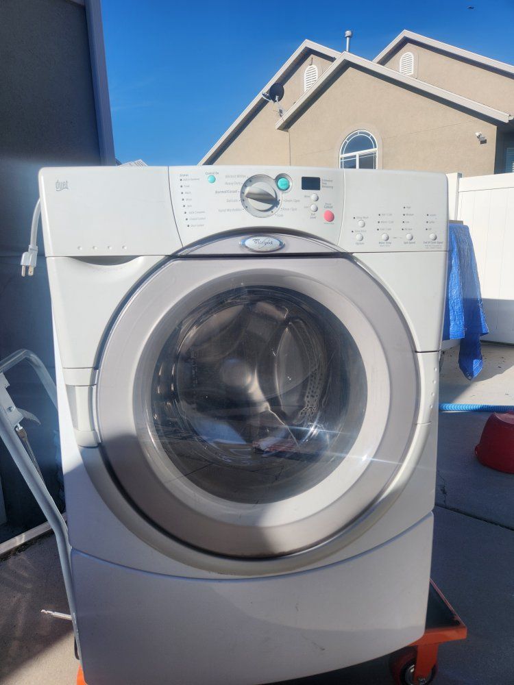 Whirlpool Duet Front-Load Washer