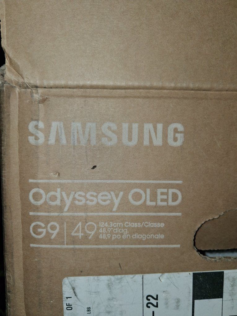 Used Samsung Odyssey OLED G9 49" Ultrawide Curved Gaming Monitor 124.3cm Class Display (original price) $1,300.