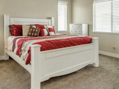 King size bed