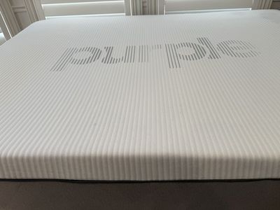 Good As New! Queen Purple renew Mattress! Only 600