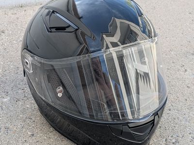 ILM Motorcycle Helmet - Never Used 70$ OBO