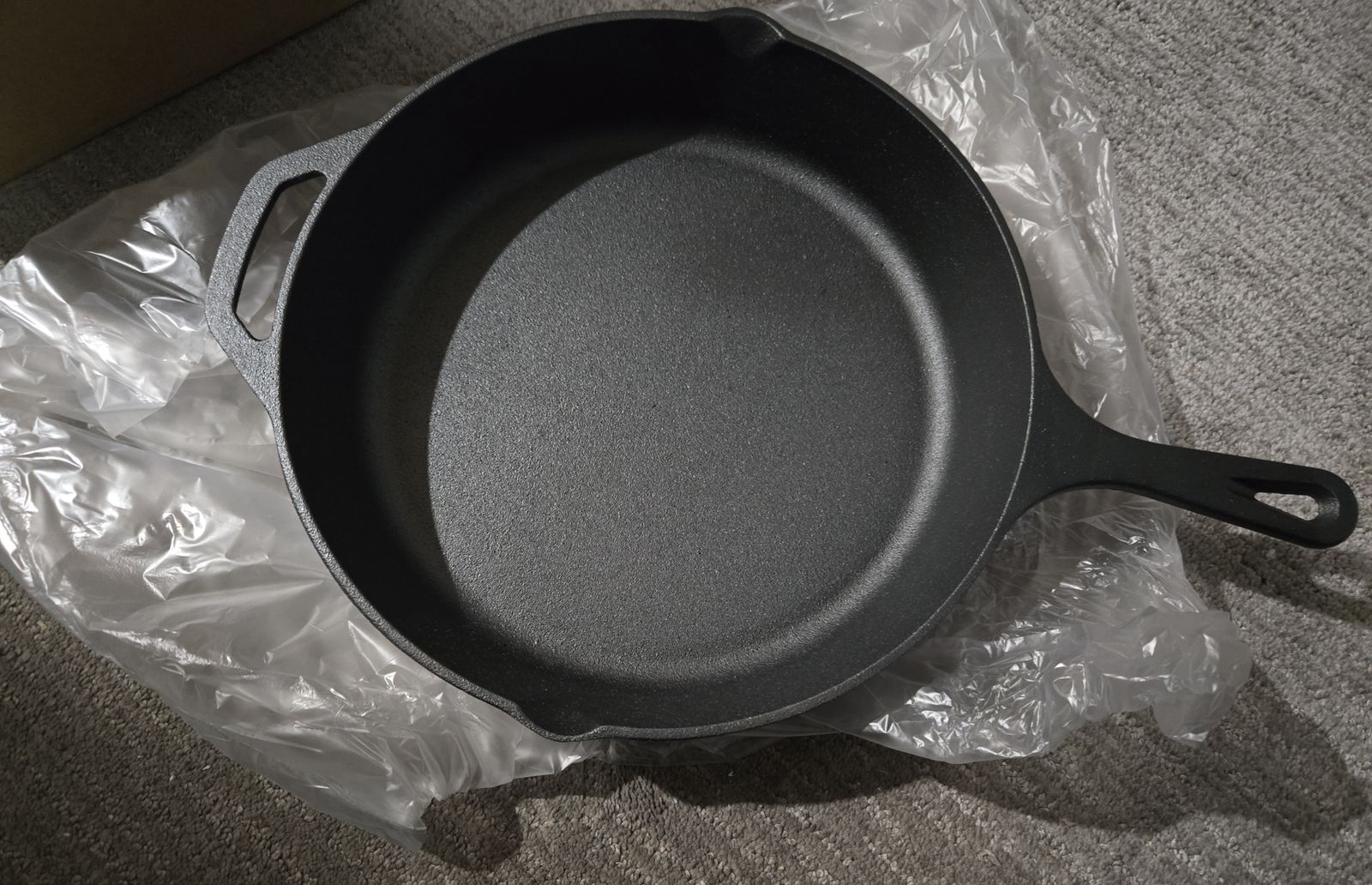 Brand new 5 piece cast iron set