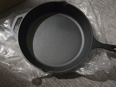 Brand new 5 piece cast iron set