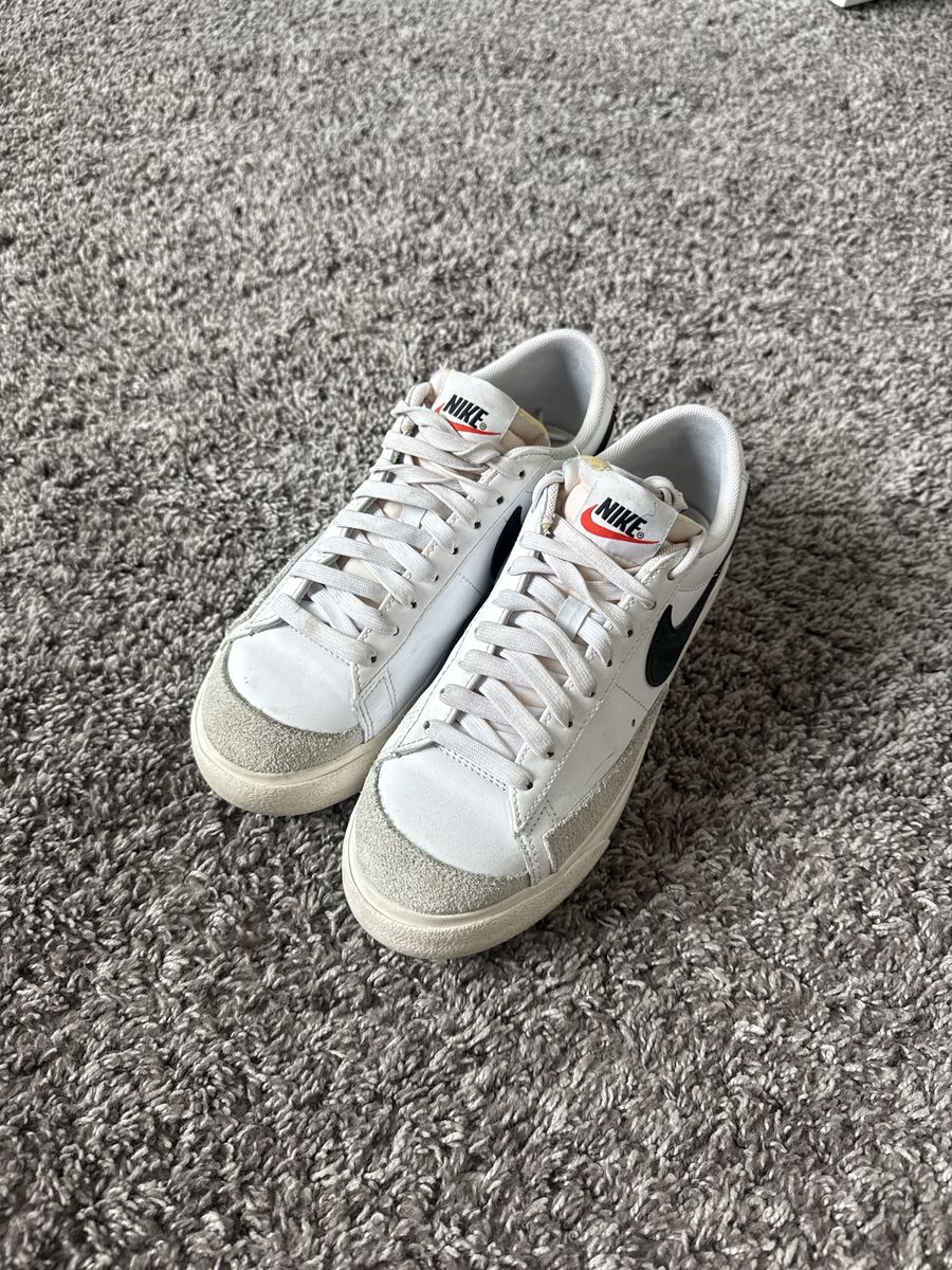 Nike Blazer Low '77 Vintage White Black Sneakers WOMENS 7