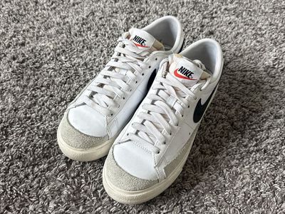 Nike Blazer Low '77 Vintage White Black Sneakers WOMENS 7