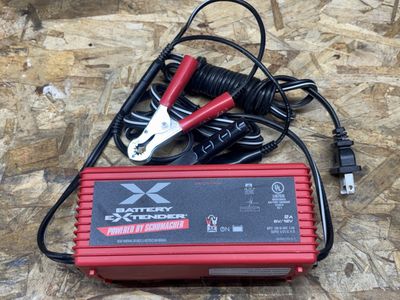 Schumacher BE01248 6-volt or 12-volt 2 Amp Automotive Battery Charger