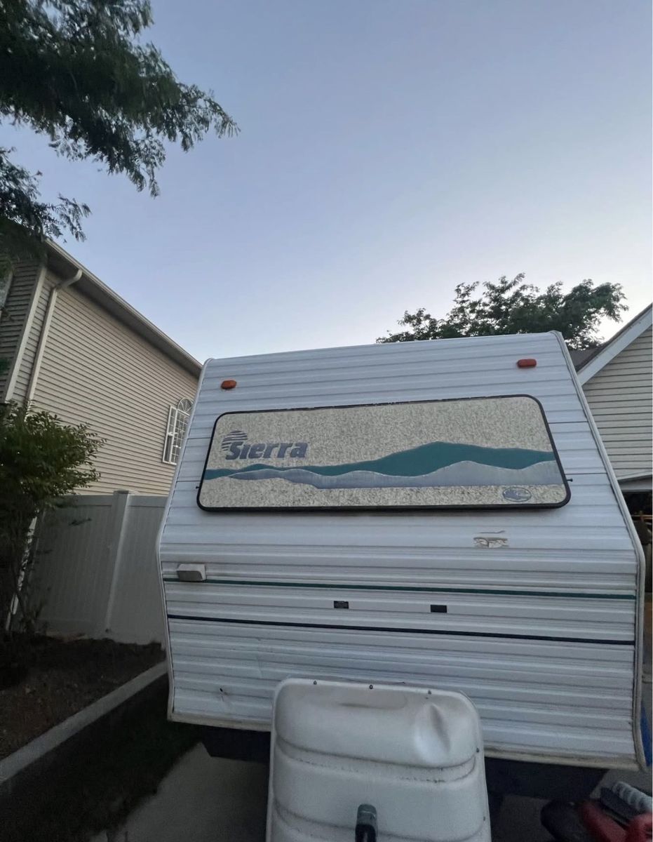 27ft Sierra by Forrest River Camper