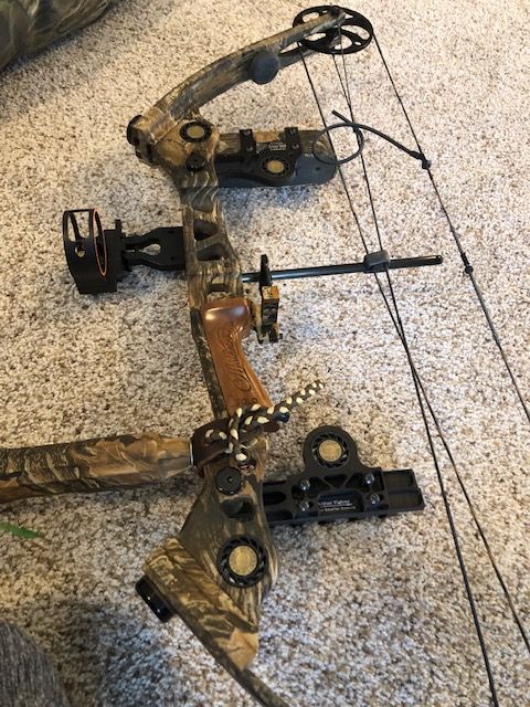 Mathews SQ2 solocam compound bow