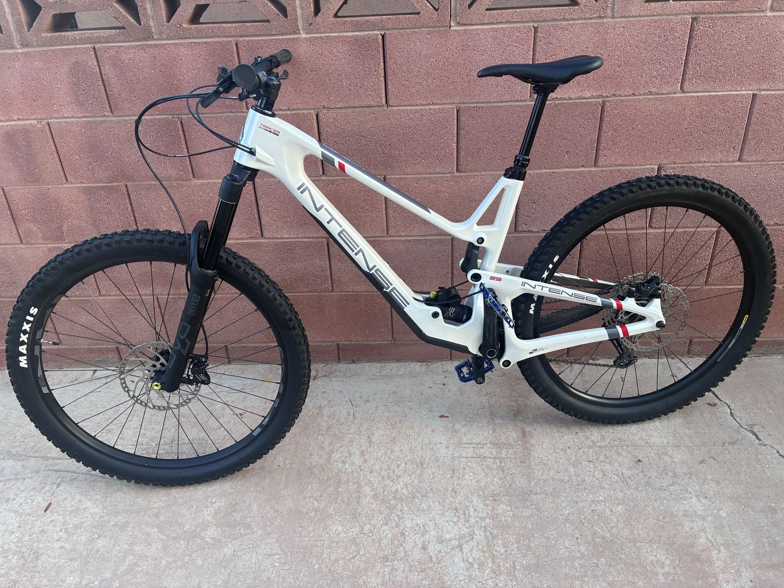 XL Intense Tracer 29 DVO