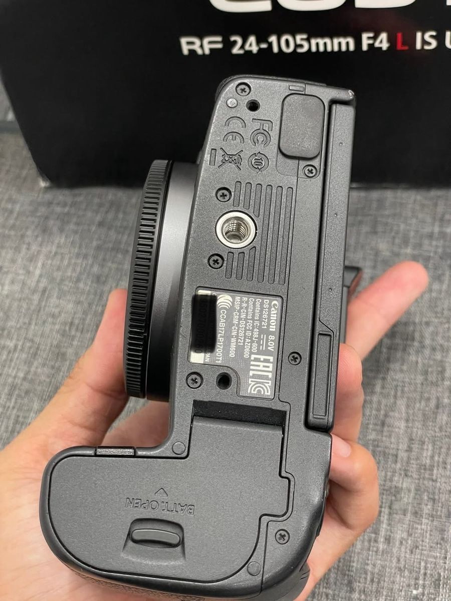Canon R with rf50 no hood
