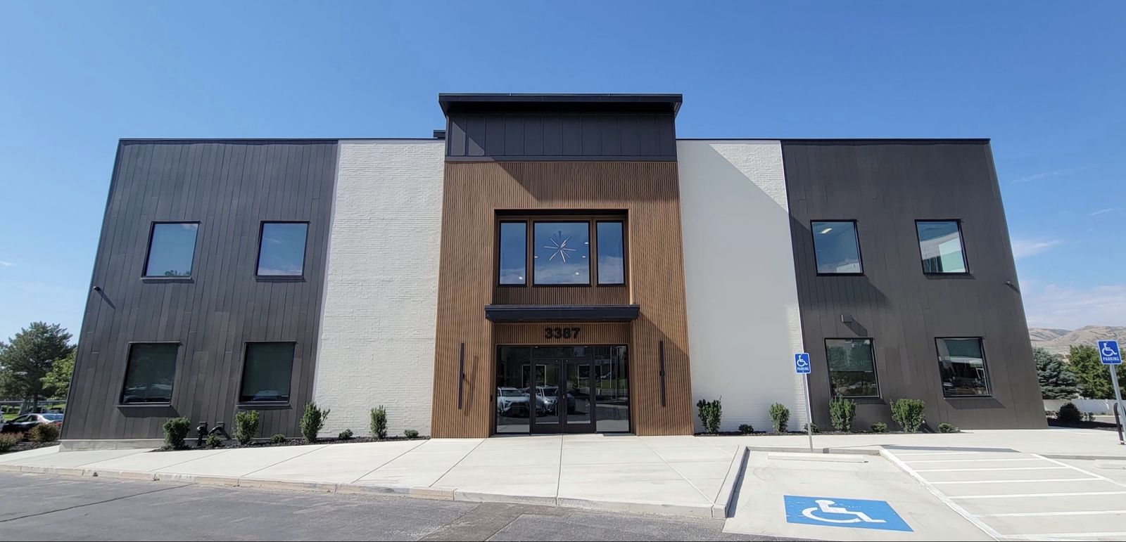 Lehi Office Suite Available for Rent