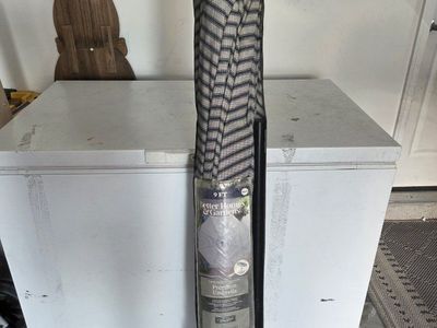 9 foot Better Home and Garden Unbrella
