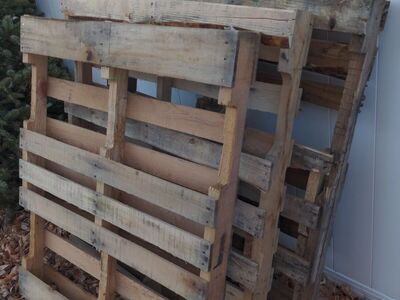 free pallets - four