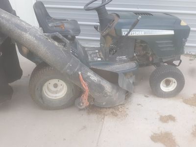 Craftsman riding lawnmower