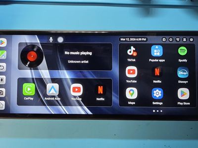 New in box 11'' Wireless Carplay Screen