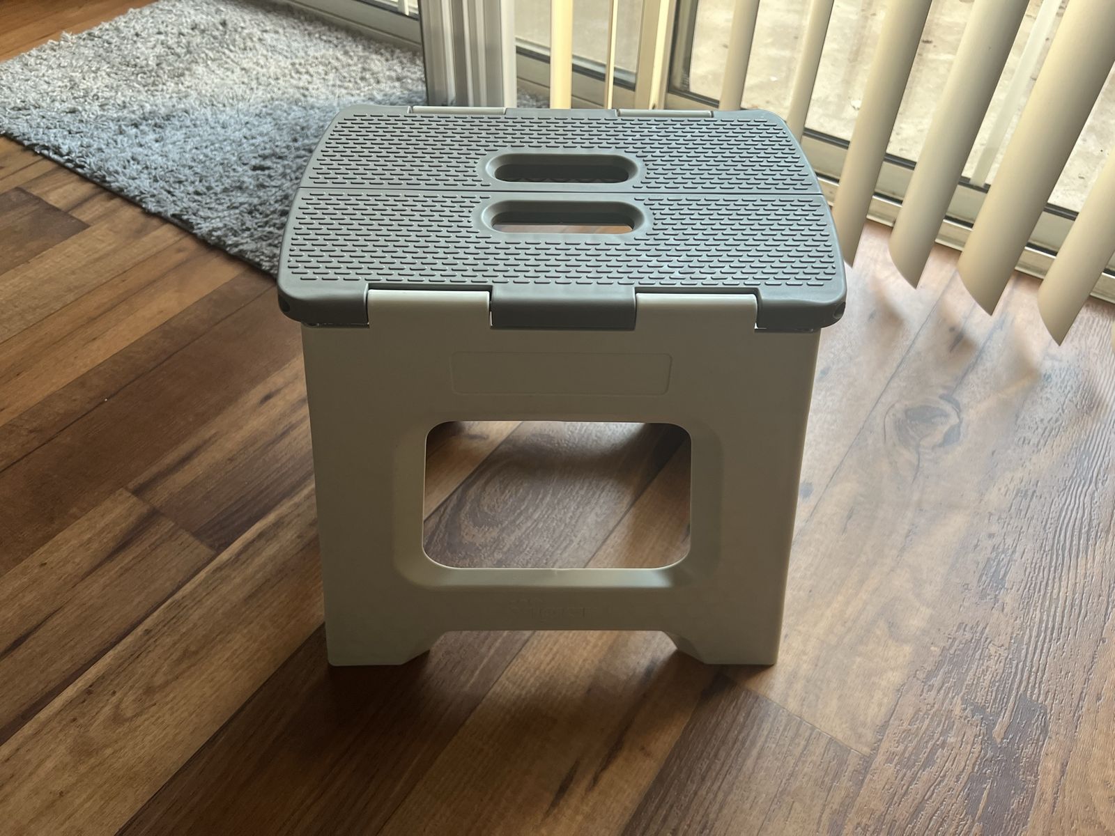 Vigar Folding Step Stool