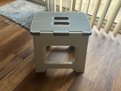 Vigar Folding Step Stool