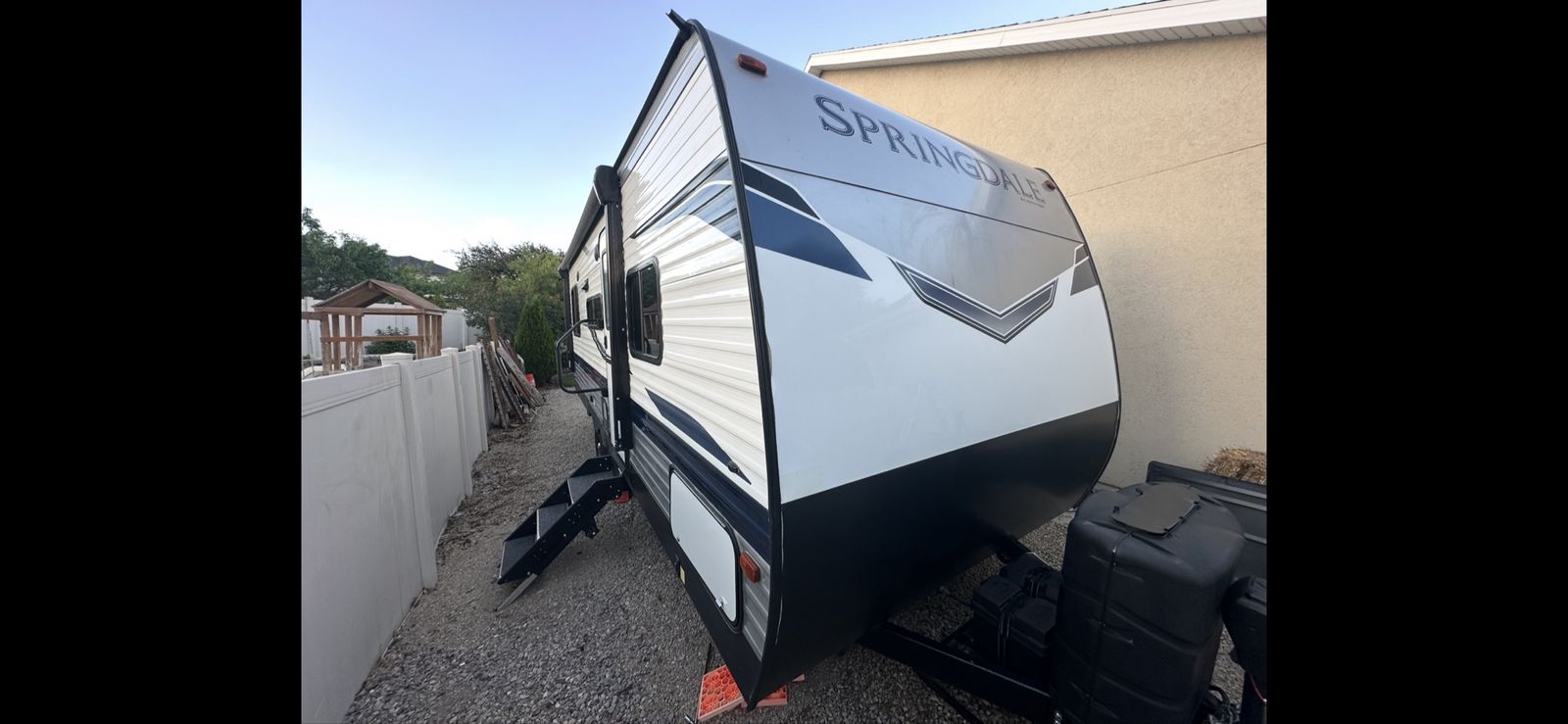 2022 Keystone Springdale Travel Trailer - 26 ft, Sleeps 6, AC, Awning