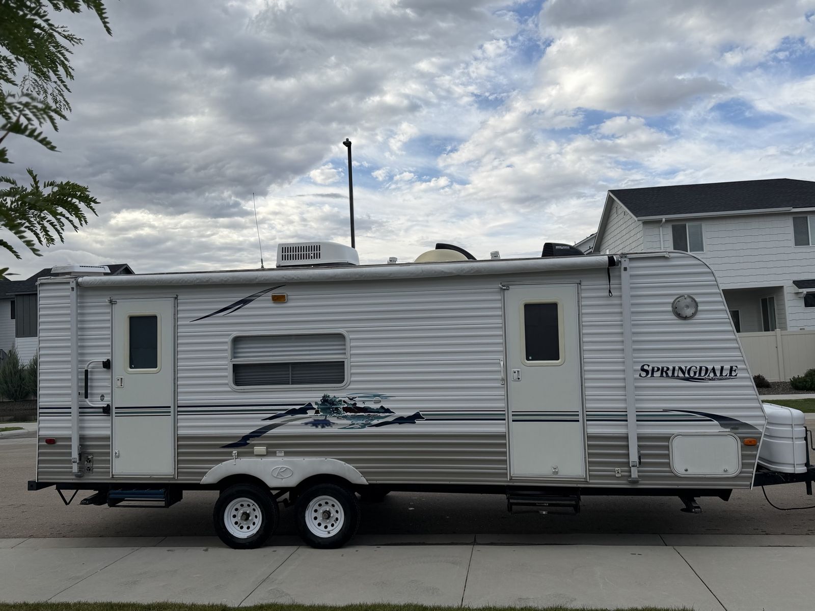 2005 Keystone Springdale 250RKL Travel Trailer - One Owner, Shed Stored, Clear Title