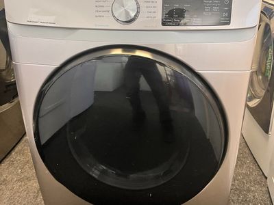 Samsung electric dryer with steam refresh