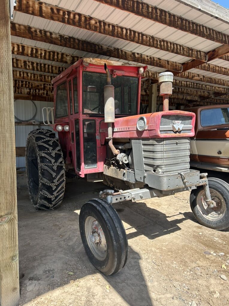 Massey Ferguson 180 Tractor