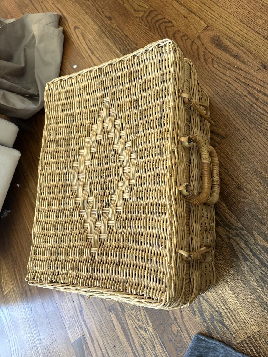 Adorable rattan vintage basket