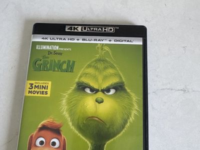Dr. Seuss' The Grinch 4K Ultra HD + Blu-Ray + Digital with 3 Mini Movies