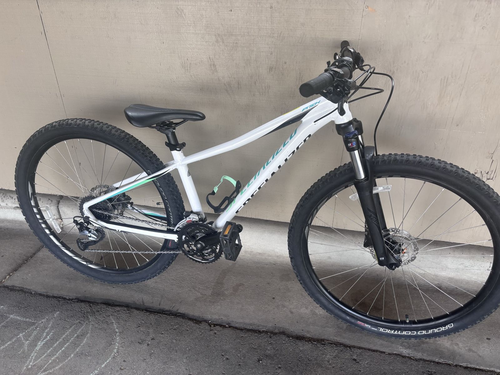 Specialized Women’s Pitch Comp 27.5