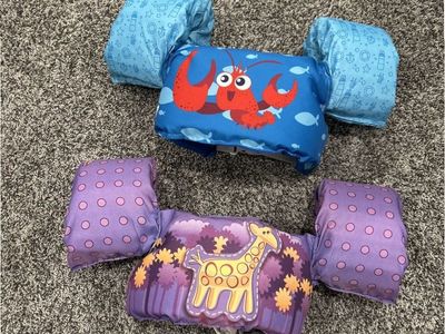 Kids Swim Puddle Jumpers
