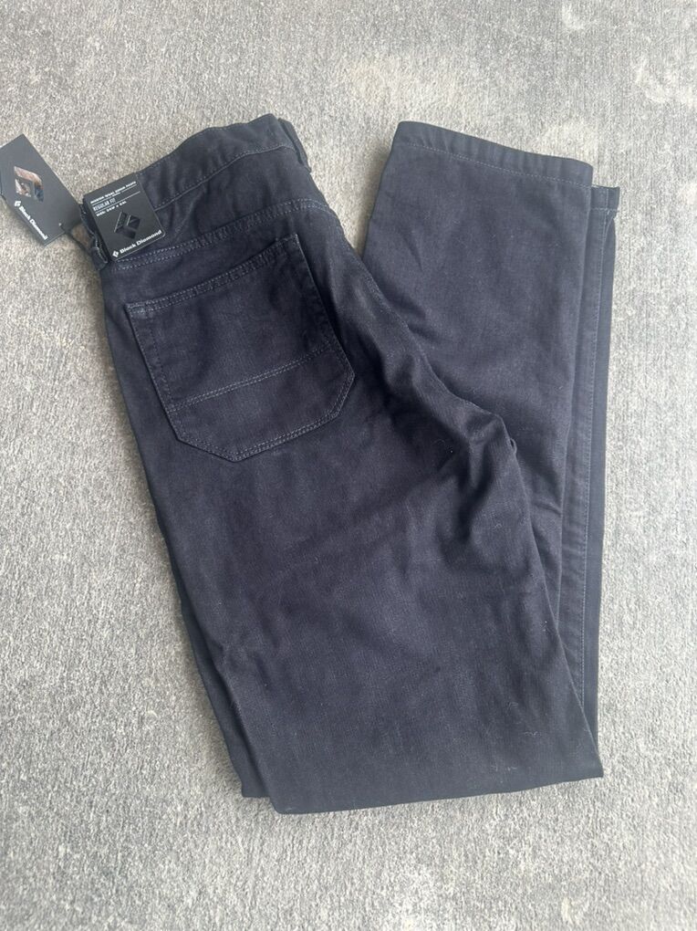 Black Diamond NWT 34Wx34L  Black Denim Pants