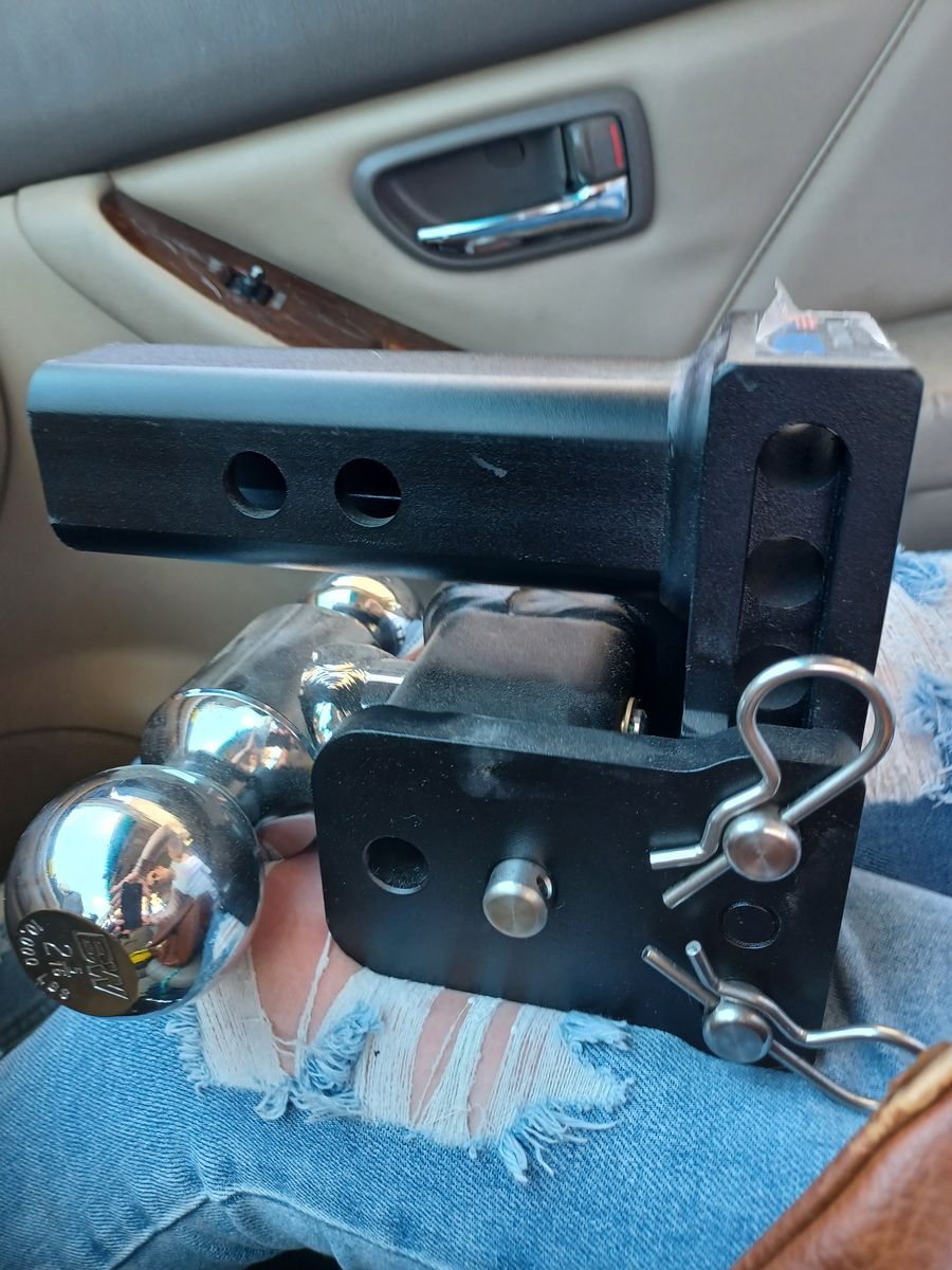 B&W Trailer Hitches Tow & Stow Adjustable Ball Mount Hitch