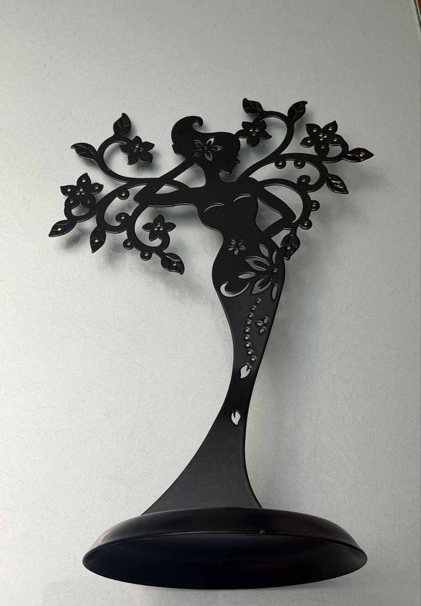 Black Metal Floral Woman Jewelry Display Stand Organizer (9.5" Tall)