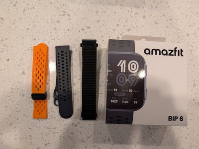 Amazfit BIP 6 Smart Watch Fitness Tracker with 3 Bands and Charger