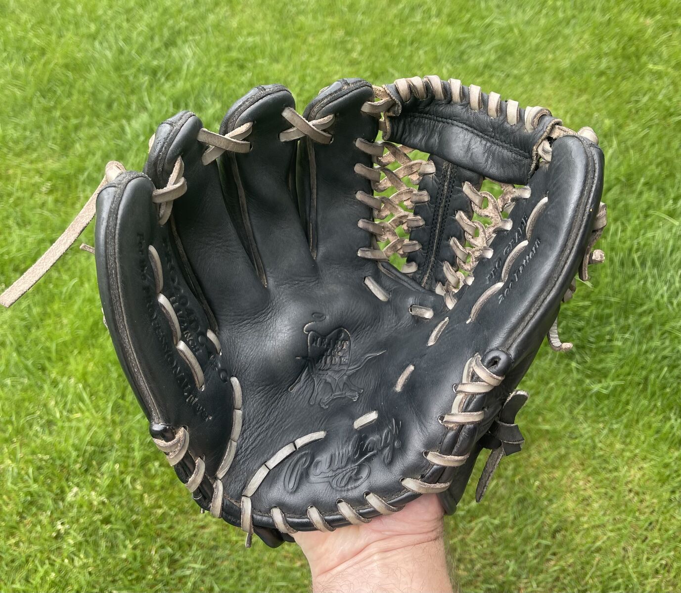 Rawlings Heart of the Hide 11.5 in. LH Baseball Glove
