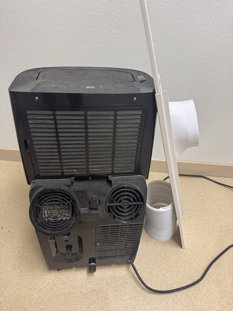 GE Black Portable Air Conditioner/Heater with Window Vent Kit 