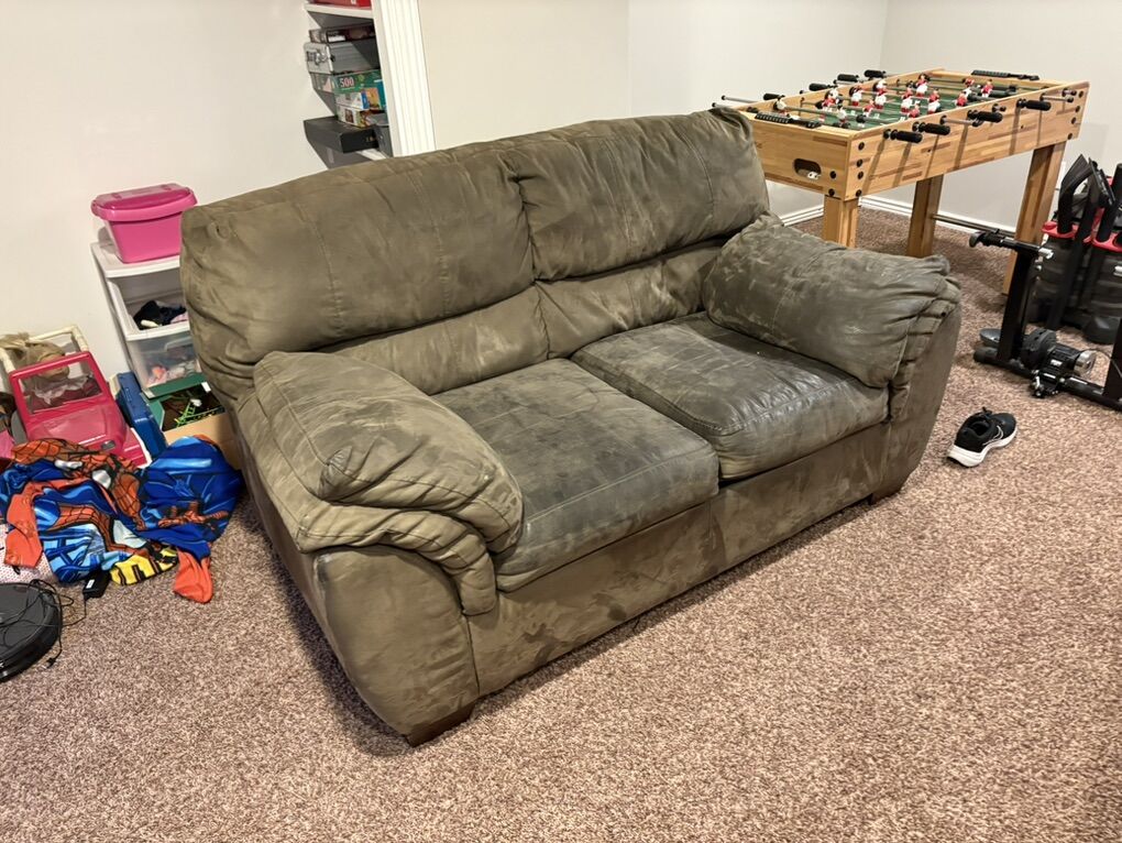 Free couches