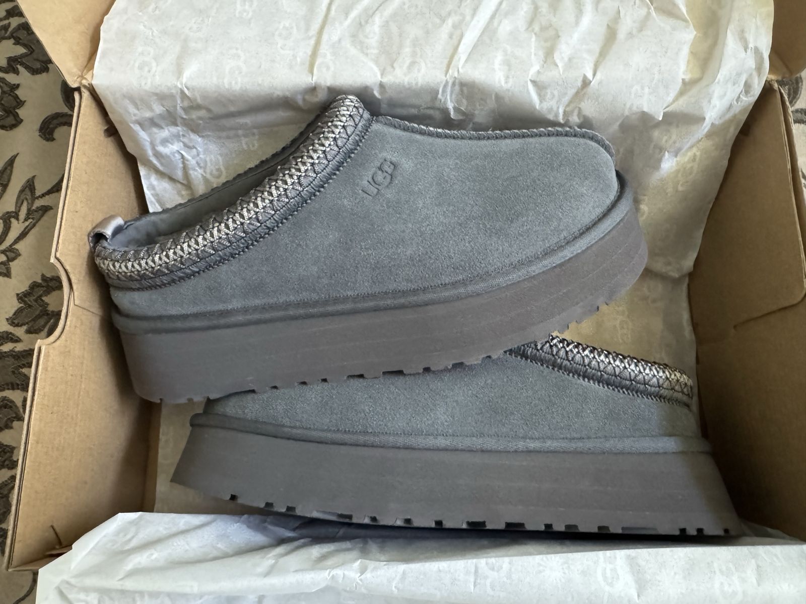 Brand New UGG Tazz II Slipper