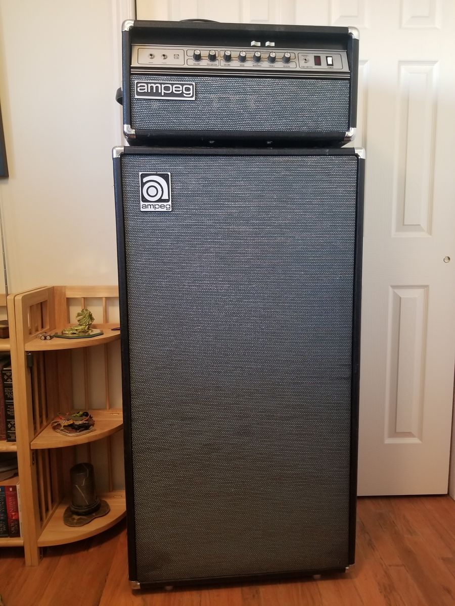 Ampeg V-9 SVT 300-Watt Guitar Head and Cabinet